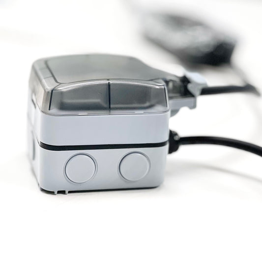 EV IP66 Weatherproof Waterproof Outdoor Extension Socket for Type 1 or Type 2 EV Chargers